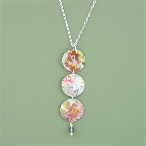 Picture of Pretty Floral Three Disc & Crystal Necklace