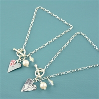 Picture of Slim Heart & Pearl Toggle Bracelet