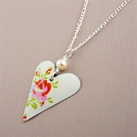 Picture of Spring Slim Heart & Pearl Necklace