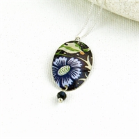 Picture of Midnight Floral Oval & Crystal Pendant JS78