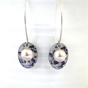 Picture of Grey Chambray Oval & Pearl Earrings JE-47-GF