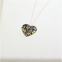 Picture of Gilt Round Heart Necklace