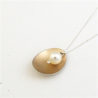 Picture of Copper Rose Oval & Pearl Necklace JS47