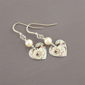 Picture of Emily Jane Floral Small Round Heart Earrings