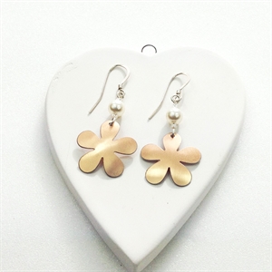 Picture of Copper Rose Flower & Pearl Earrings JE49B