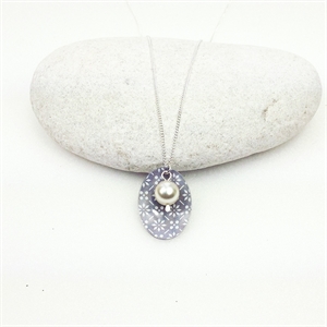 Picture of  Grey Chambray Oval & Pearl Necklace