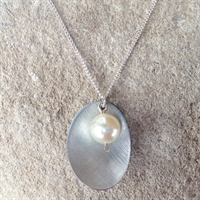 Picture of Aluminium Oval & Pearl Necklace JS47b-A